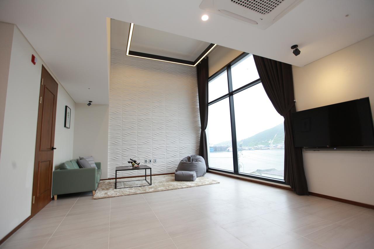 Gite Pension Yeosu Exterior foto
